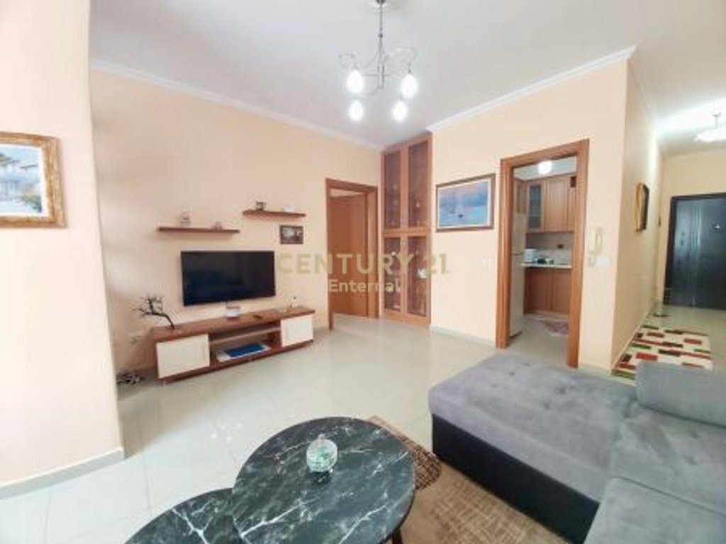 Apartament 2+1 Per Qira tek Garda