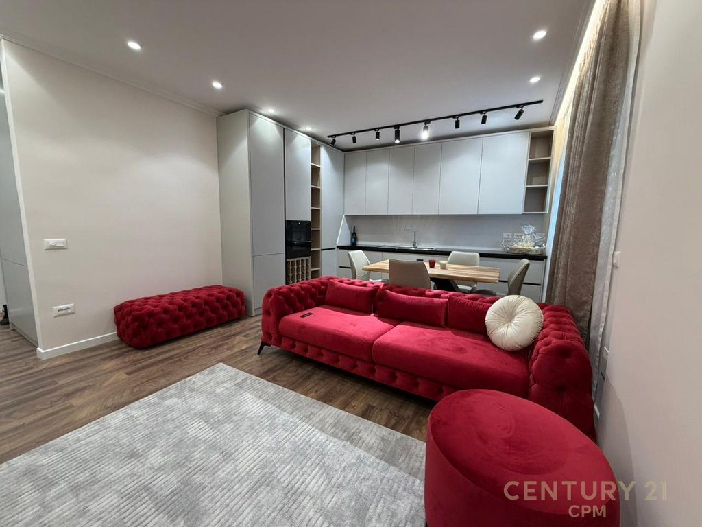 Apartament 1+1+Post Parkimi ne shitje Tek Pazari i Ri