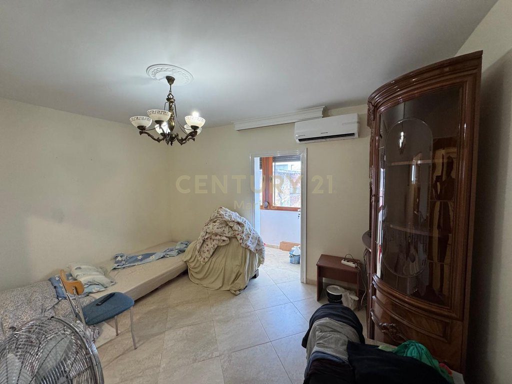 APARTAMENT 1+1 PER QERA,PRANE SHKOLLES ALI DEMI!