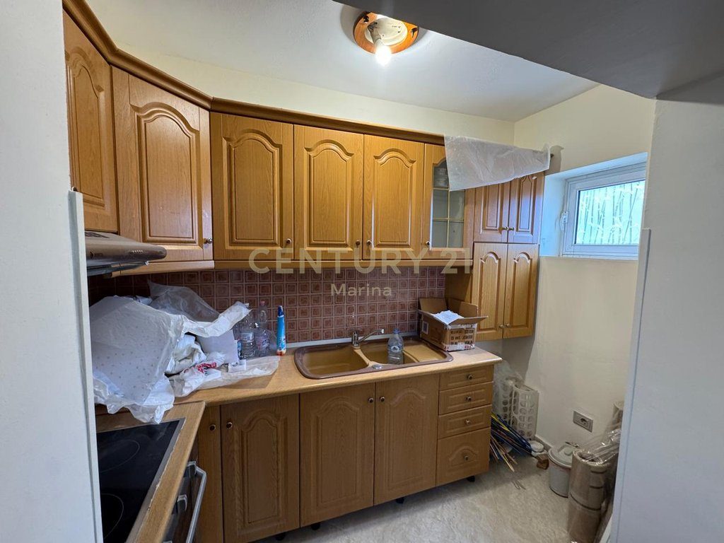 APARTAMENT 1+1 PER QERA,PRANE SHKOLLES ALI DEMI!