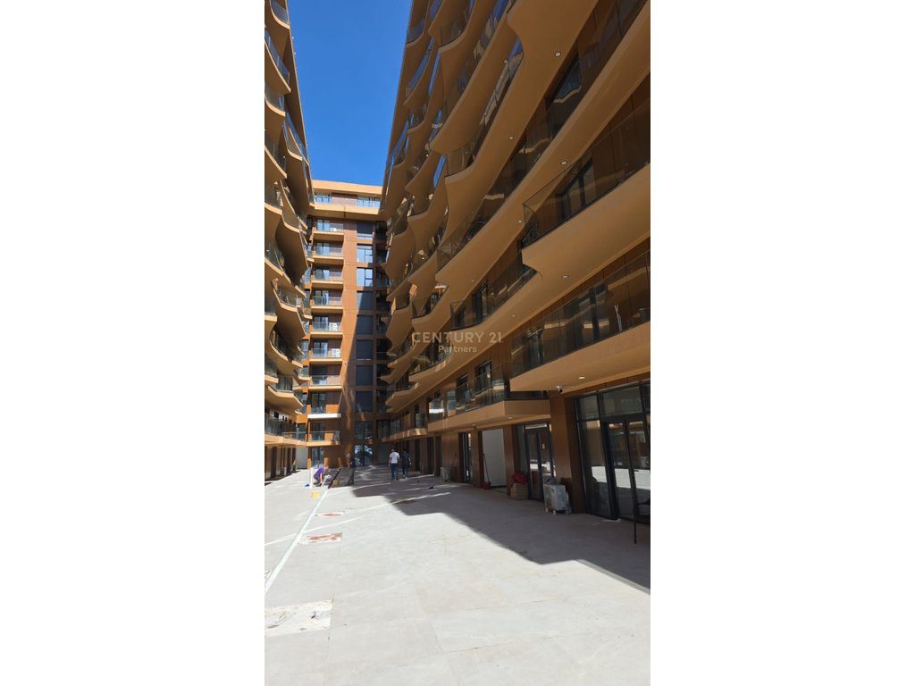 SHITET APARTAMENT 1+1 TE REZIDENCA ROYAL, SHËNGJIN | VIJË E PARË ME DETIN
