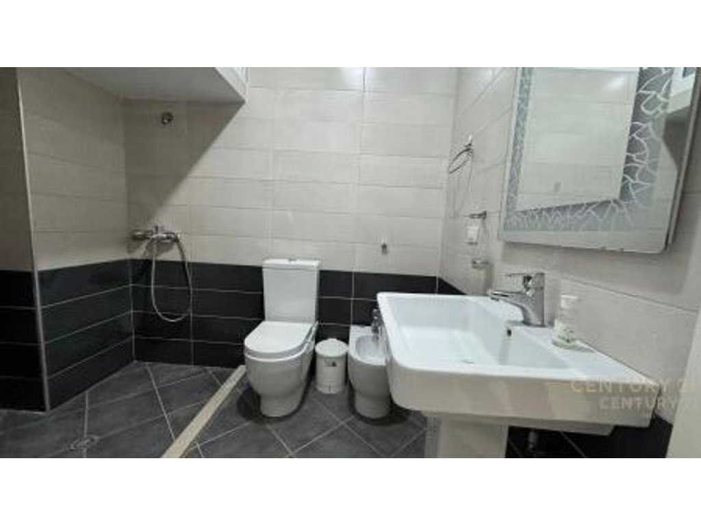 JEPET ME QIRA APARTAMENT 1+1 NE UNAZEN E RE | 50’000 ALL