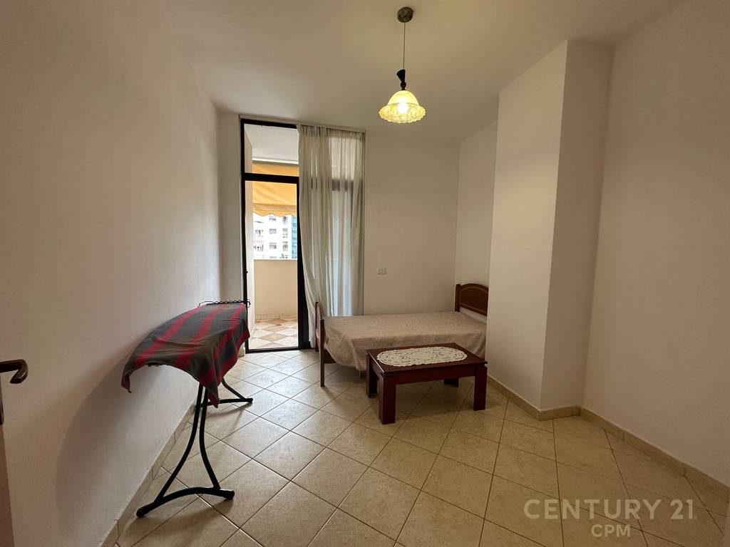 Apartament 3+1+2 Me Qira Tek Hipoteka
