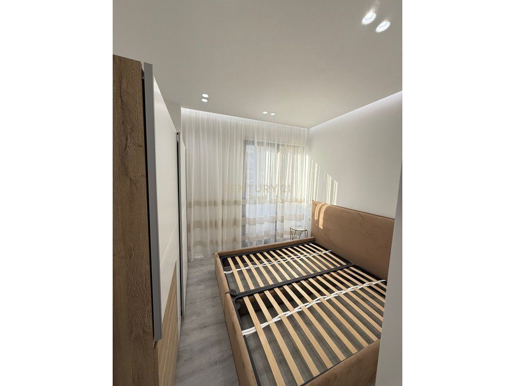 JEPET ME QIRA APARTAMENT 1+1+POST NE RRUGEN SIRI KODRA, SELVIA