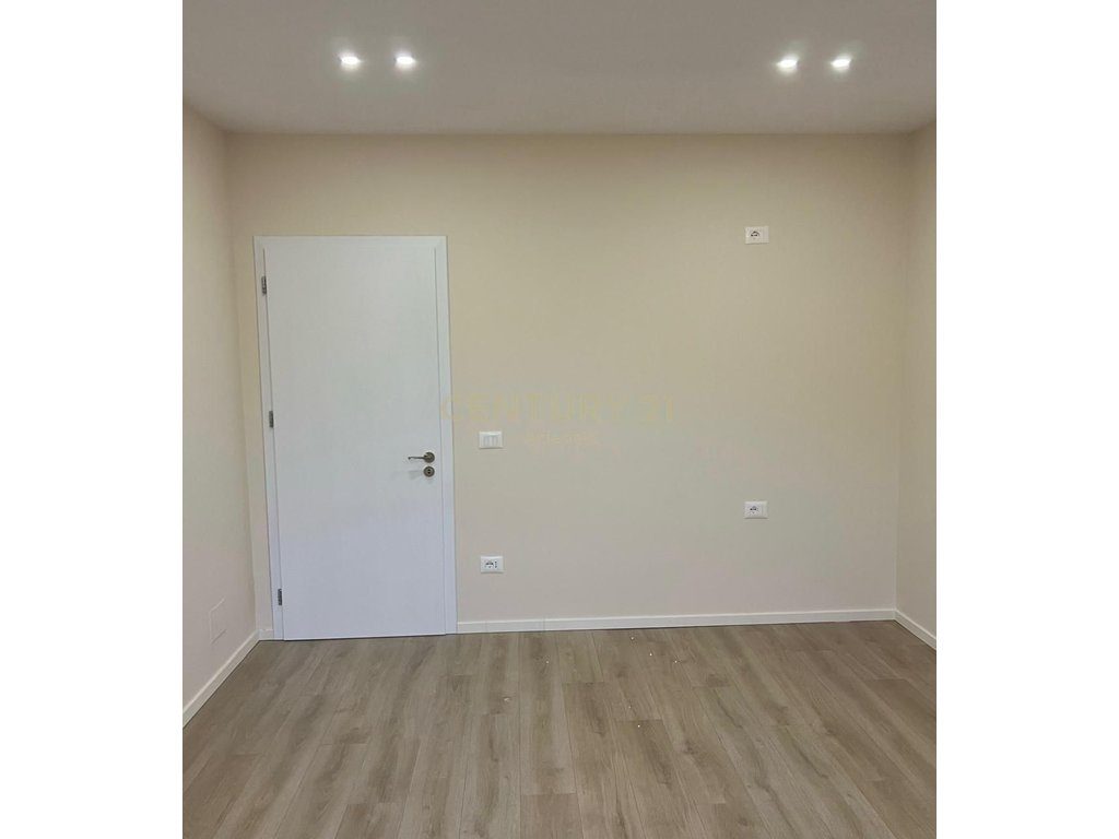 Apartament 1+1 për Shitje tek Shkëmbi i Kavajës, Durrës