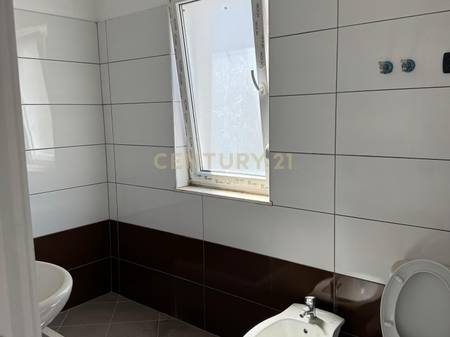 Apartament 2+2 Në Shitje në Lezhe Qender -| 120 m²