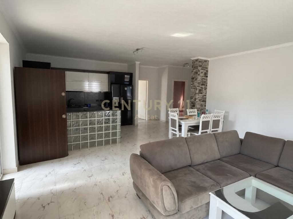 APARTAMENT 3+1+2 PER QIRA TE VILAT GJERMANE