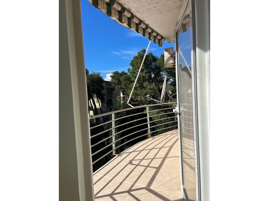 Apartament 1+1+3 ballkone Për Shitje në Golem, Durrës!!