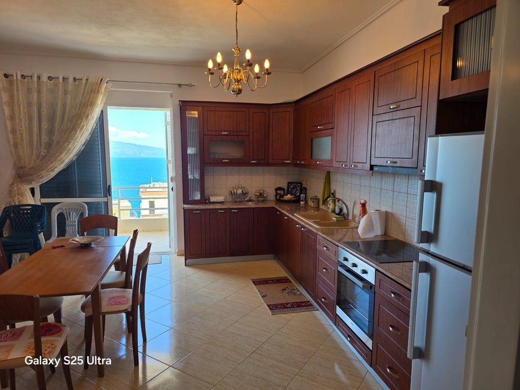 SARANDE, SHESIM APARTAMENT 2+1 ME PAMJE NGA DETI