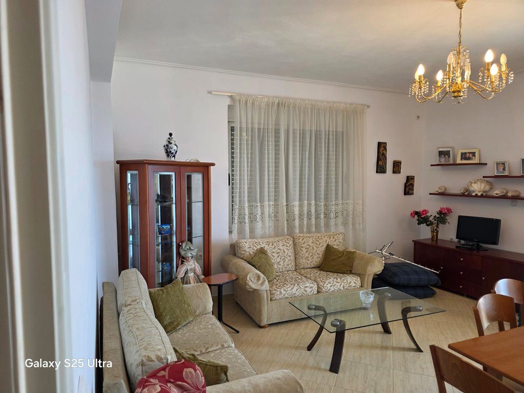 SARANDE, SHESIM APARTAMENT 2+1 ME PAMJE NGA DETI