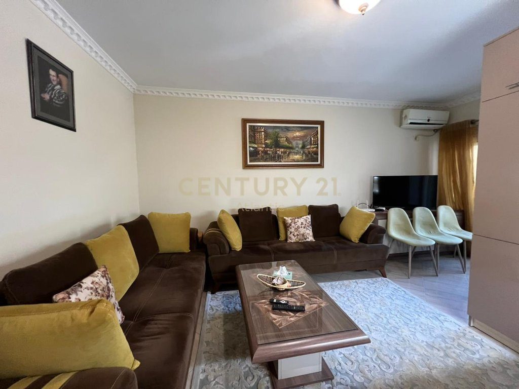 SHITET APARTAMENT 1+1+2 BALLKONE NE SHKEMBIN E KAVAJES DURRES [ ANA E DETIT ]