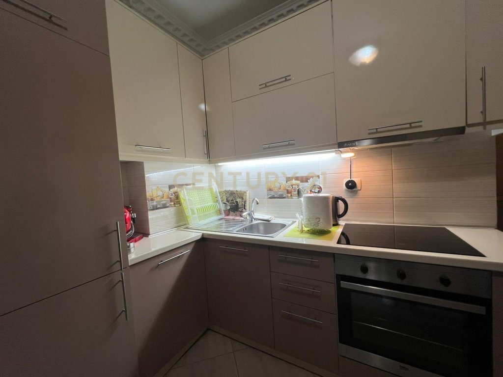 SHITET APARTAMENT 1+1+2 BALLKONE NE SHKEMBIN E KAVAJES DURRES [ ANA E DETIT ]