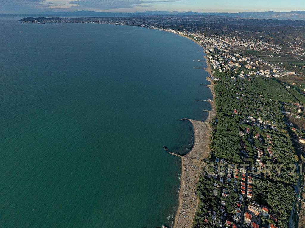 SHITET GARZONIERE NE NJE KOMPLEKS REZIDENCIAL QERRET 50M NGA DETI MUNDESI KTHIMI NE 1+1!!!