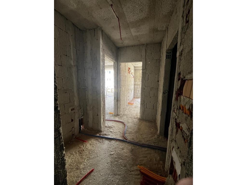 Apartament 2+1 Për Shitje në Golem, Durrës !