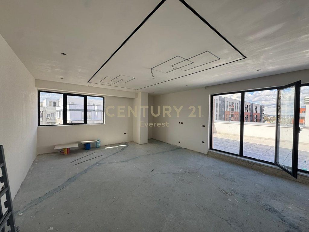 ASTIR-URBAN GATE, SHESIM APARTAMENT 3+1+2+VERANDE