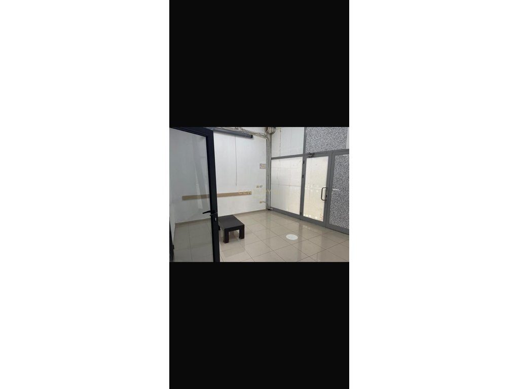 🏢 Jepet me qira Njësi Shërbimi – Blue Star, Durrës!