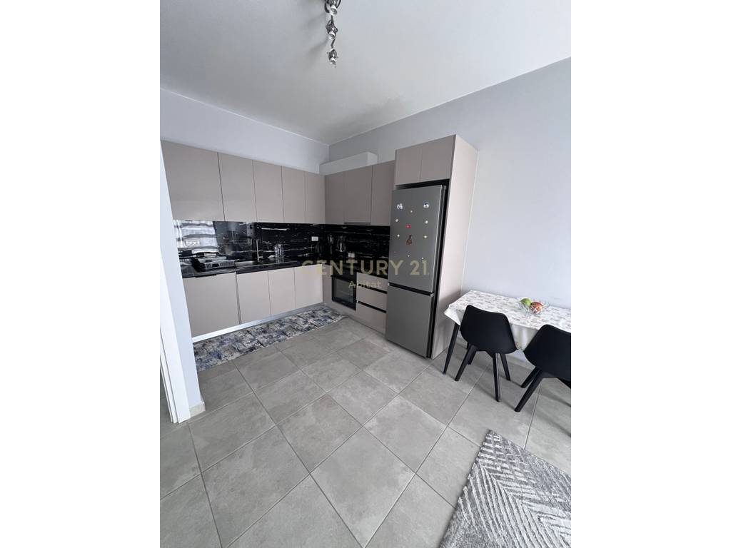 JEPET ME QIRA APARTAMENT 2+1+2+POST PARKIMI