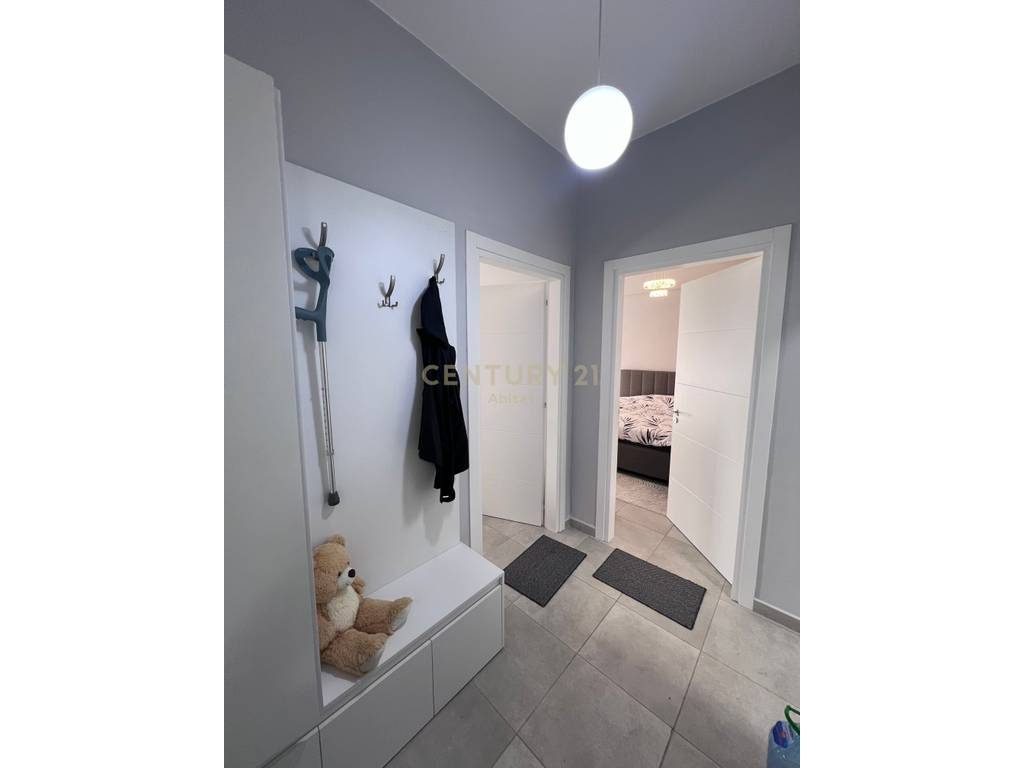 JEPET ME QIRA APARTAMENT 2+1+2+POST PARKIMI
