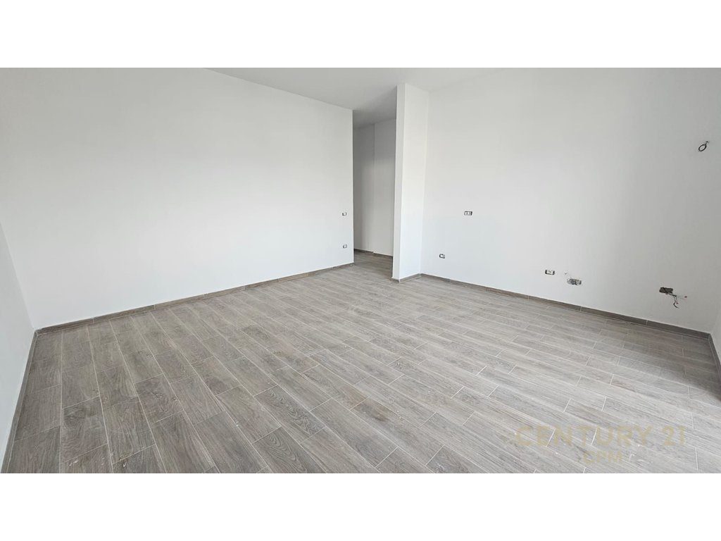 Apartament 1+1 Per Shitje Prane Bulevardit Te Ri!