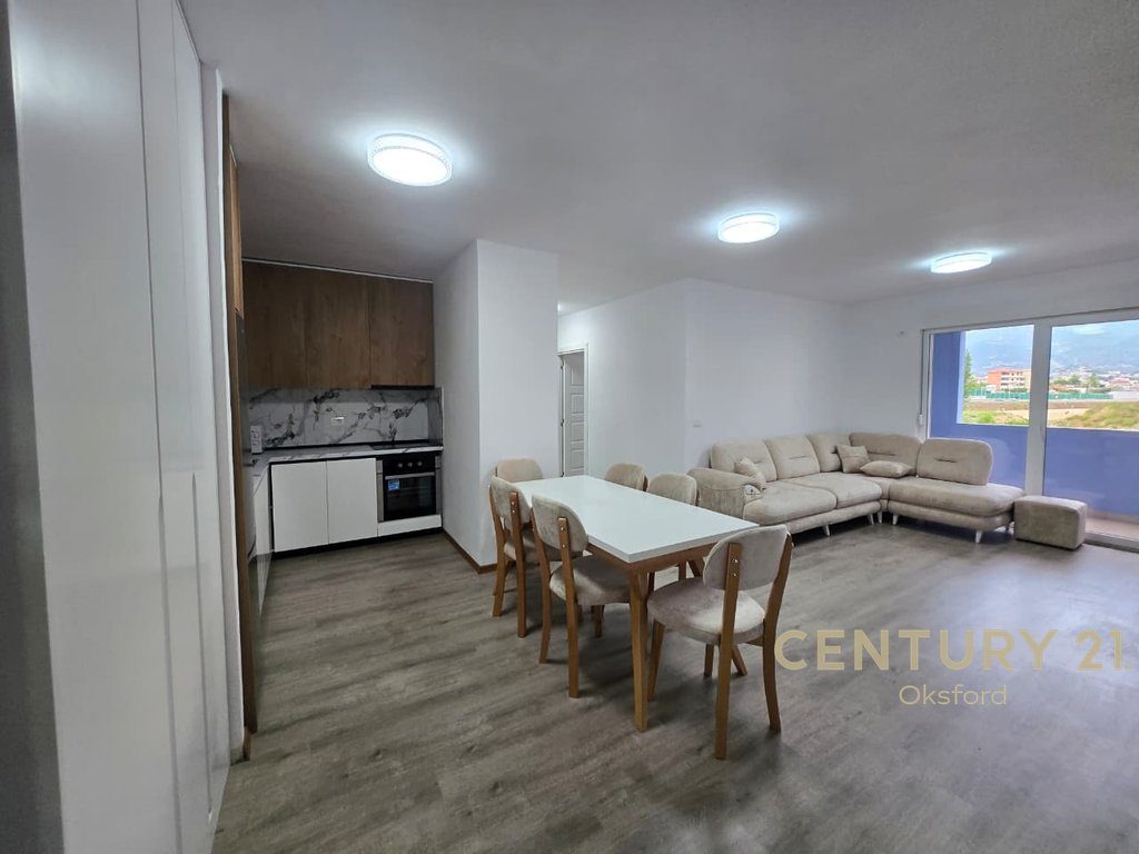 APARTAMENT ME QIRA 2+1+2T NE ZONEN E 5 MAJIT