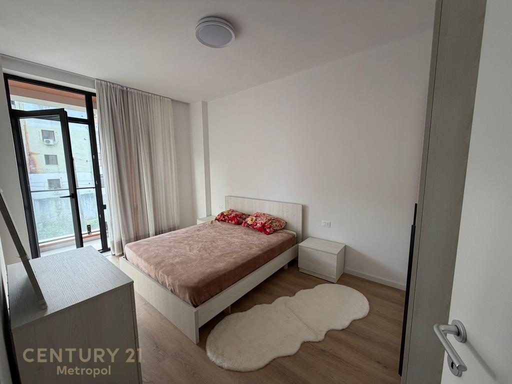 Japim me qira apartament 2+1, Bulevardi i Ri!