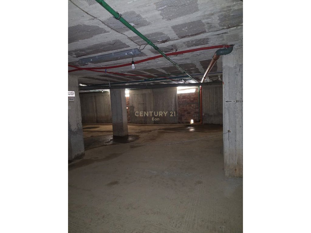 2 Poste Parkimi Për Shitje në Plazh, Durrës 25,000 € !