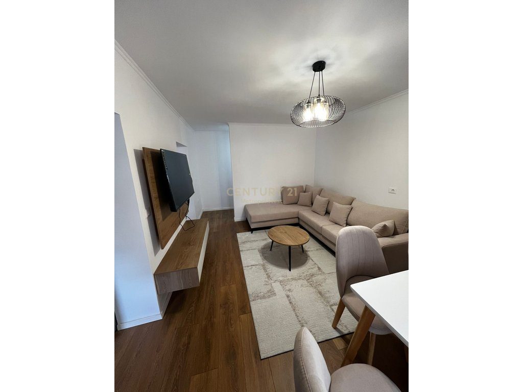 Apartament 2+1 me qira te Ali Demi