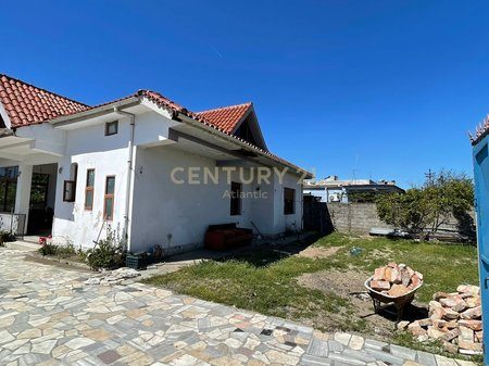 Shitet shtëpi private në zonën e Plazhit, Durrës