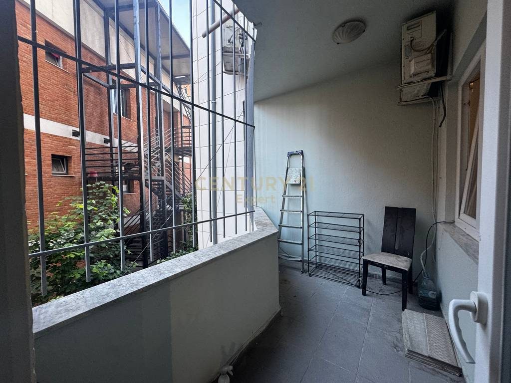 JAPIM ME QERA APARTAMENT 1+1 TEK MINE PEZA