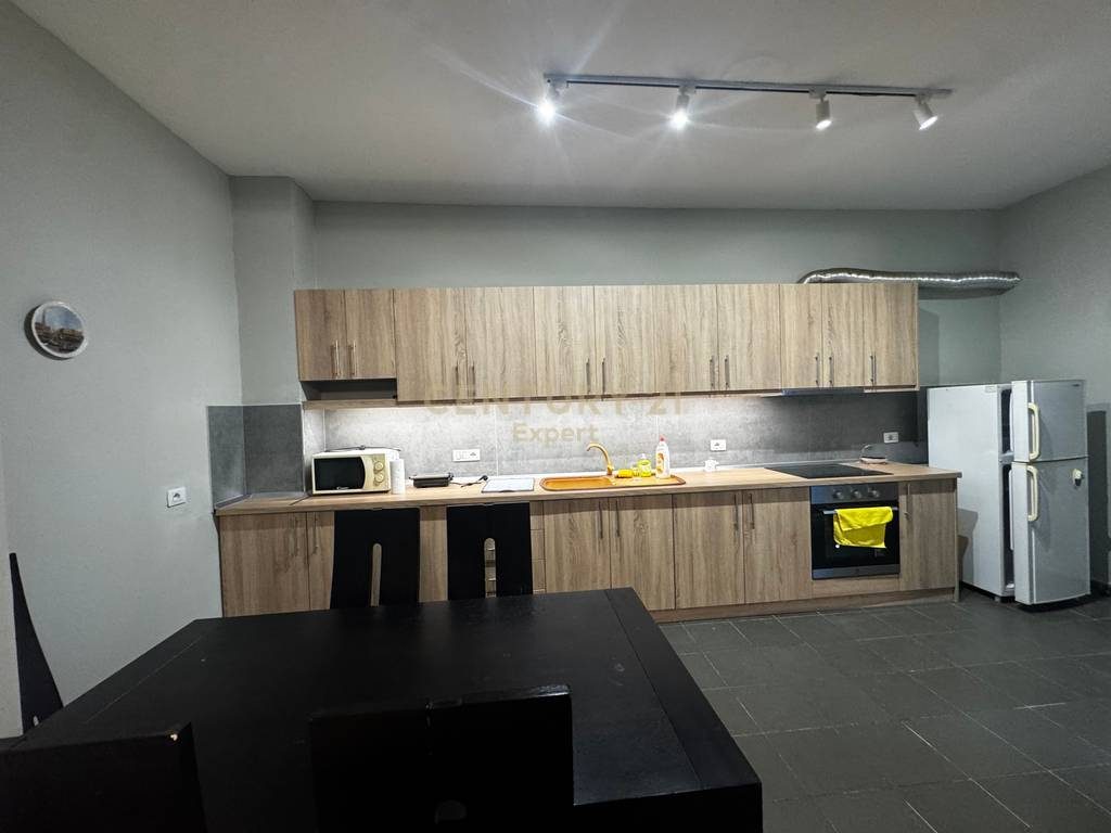 JAPIM ME QERA APARTAMENT 1+1 TEK MINE PEZA
