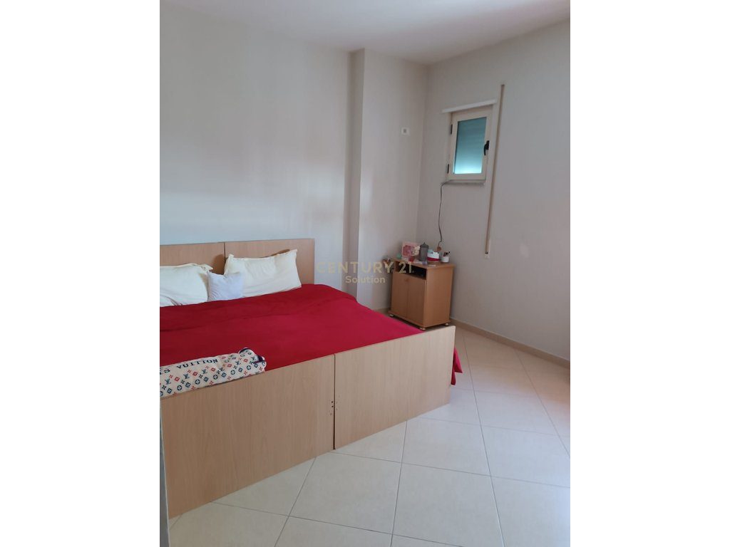 APARTAMENT 2+1 PER SHITJE PRANE URES SE DAJLANIT!