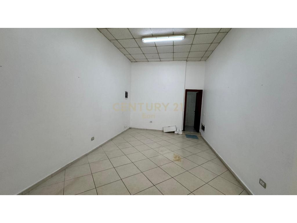 MUNDESI E MIRE INVESTIMI ! NJESI PER SHITJE NE VOLLGA, DURRES !