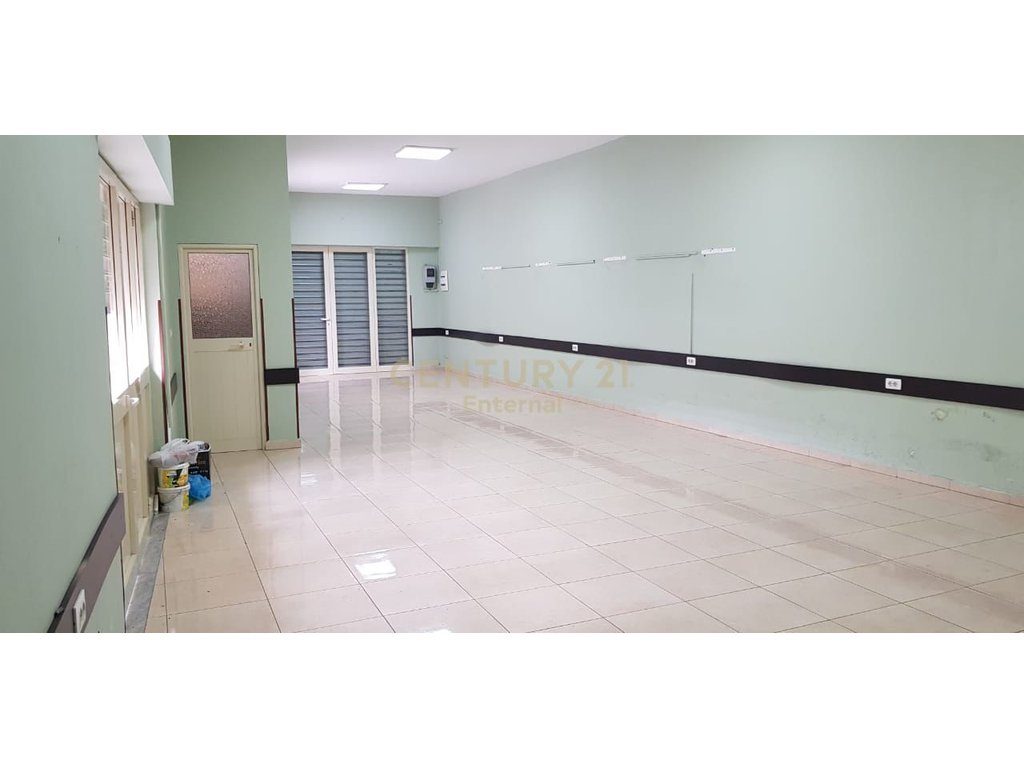Rruga Bardhyl - Jepet Dyqan 100m2 Kati 0 Me Qera