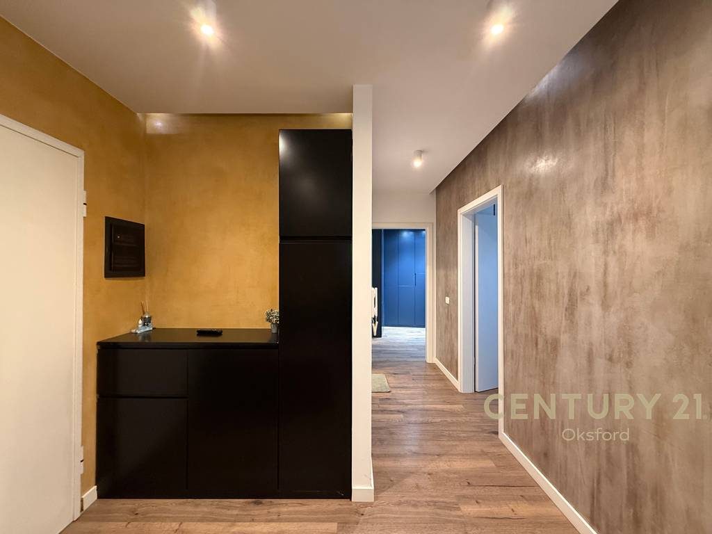 Japim me qira apartament 2+1+2 tek Kompleksi “Kontakt”!