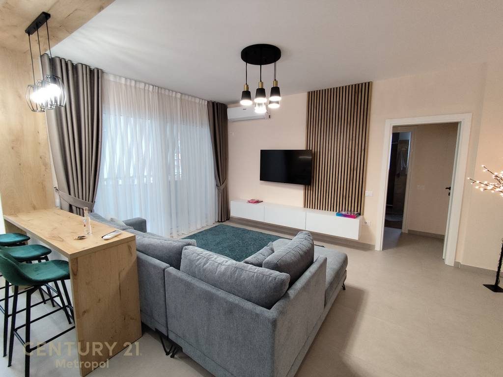 APARTAMENT 1+1 PER QIRA PRANE MYSLYM SHYRI!