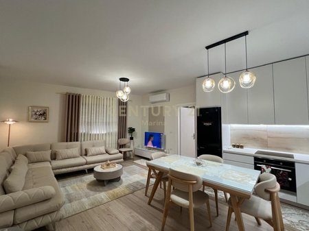 EXCLUSIVE  Vlora One Living - Shitet Apartament 1+1 !