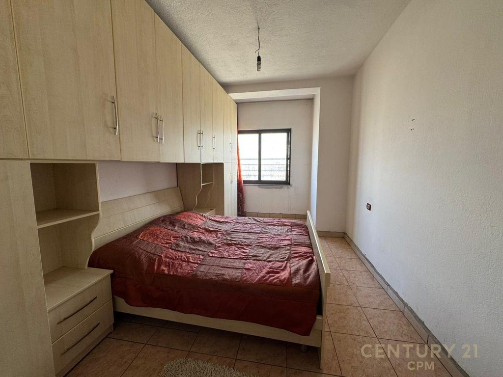 Shitet apartament 2+1 ne Don Bosko, prane rruges Jordan Misja!