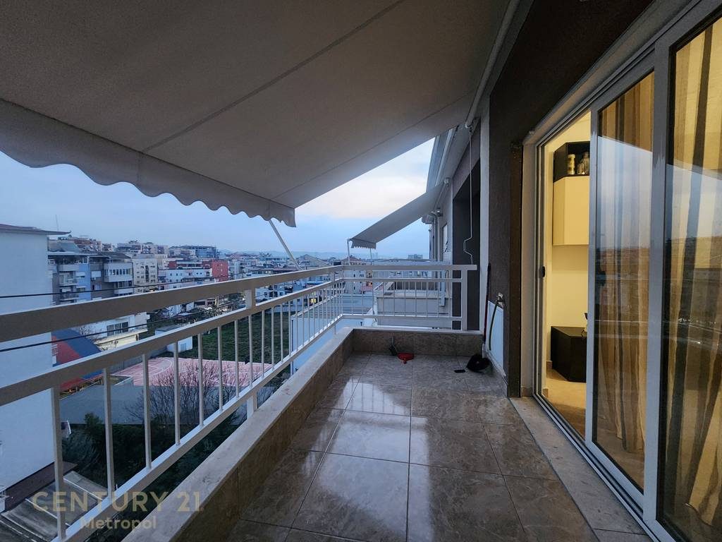 Jepet me qera apartament 1+1 ne Fresk!