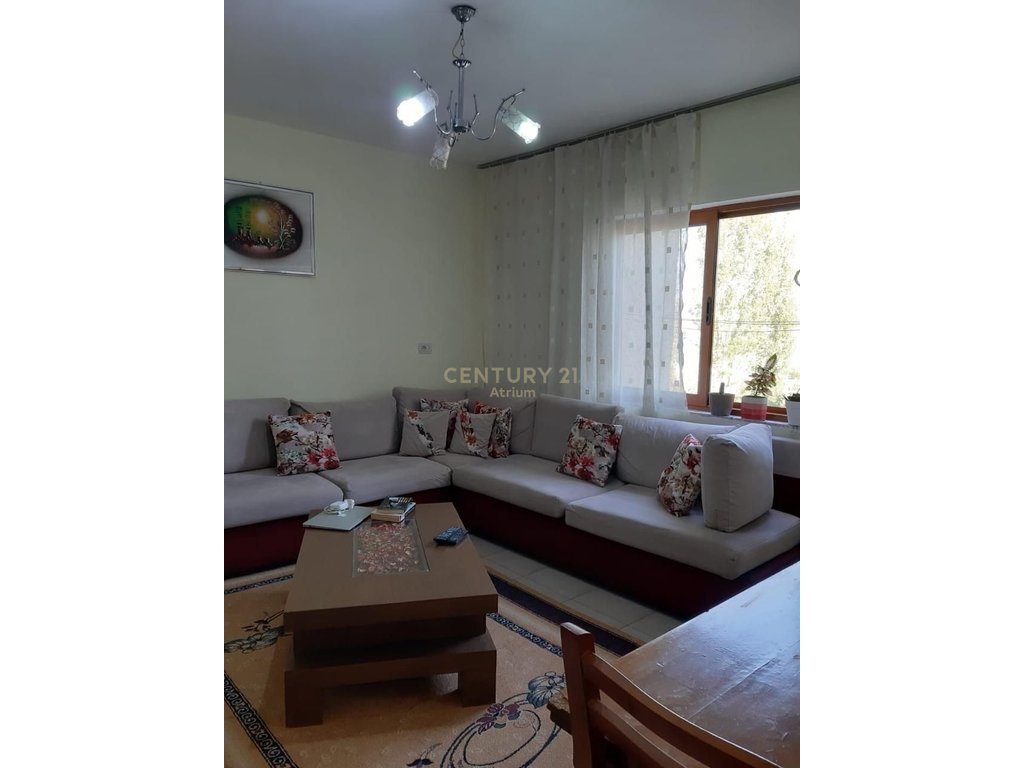 JEPET ME QIRA APARTAMENT 1+1 TEK POLIGRAFIKU NE SHKOZE!