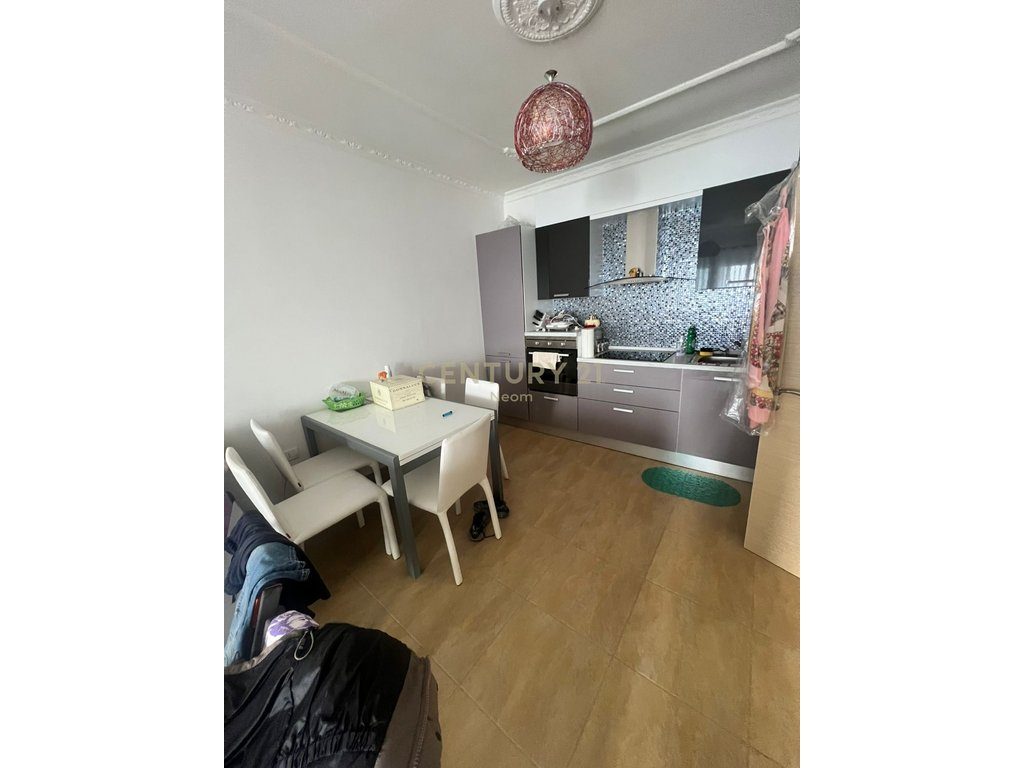 Shitet Apartament 1+1 Uje Ftohte - Vlore