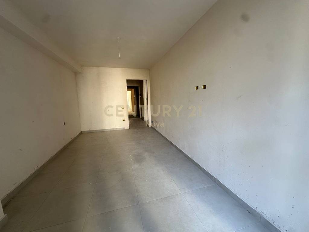 Shitet Apartament 1+1 | Kune Shengjin Vije e Pare me detin