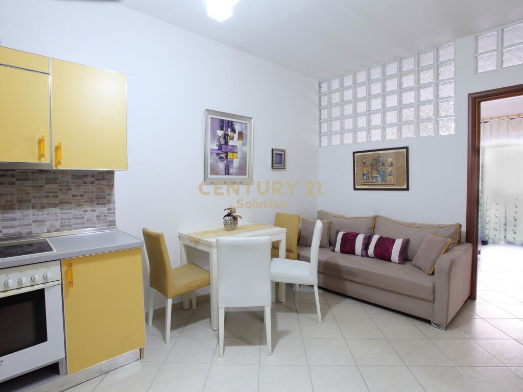 APARTAMENT 1+1 PER QIRA NE ASTIR!