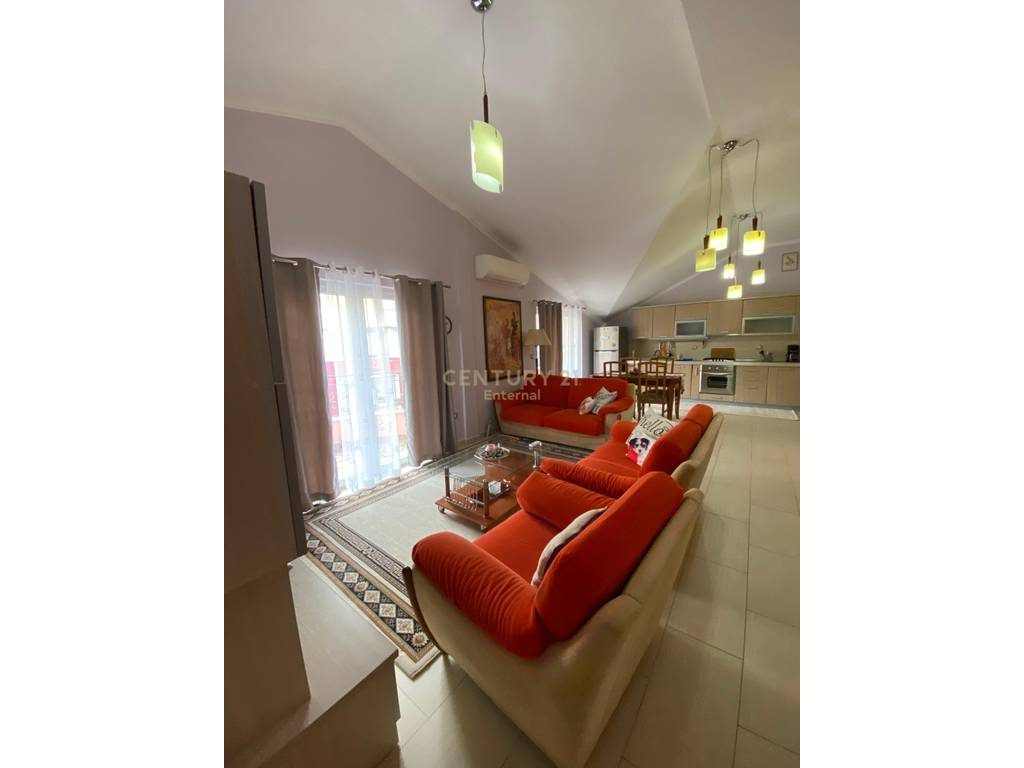 APARTAMENT 3+1+POST PARKIMI ME QIRA TEK KRISTAL CENTER