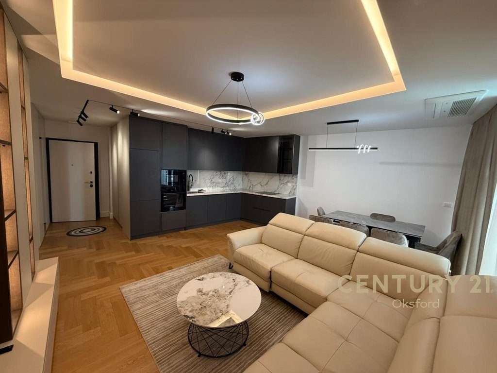 JAPIM ME QIRA APARTAMENT LUKSOZ+POST PARKIMI TEK REZIDENCA LAKE VIEW!