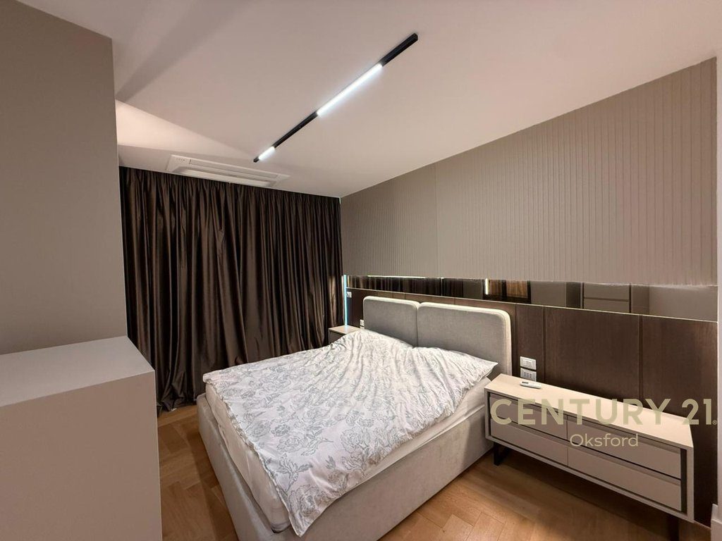 JAPIM ME QIRA APARTAMENT LUKSOZ+POST PARKIMI TEK REZIDENCA LAKE VIEW!