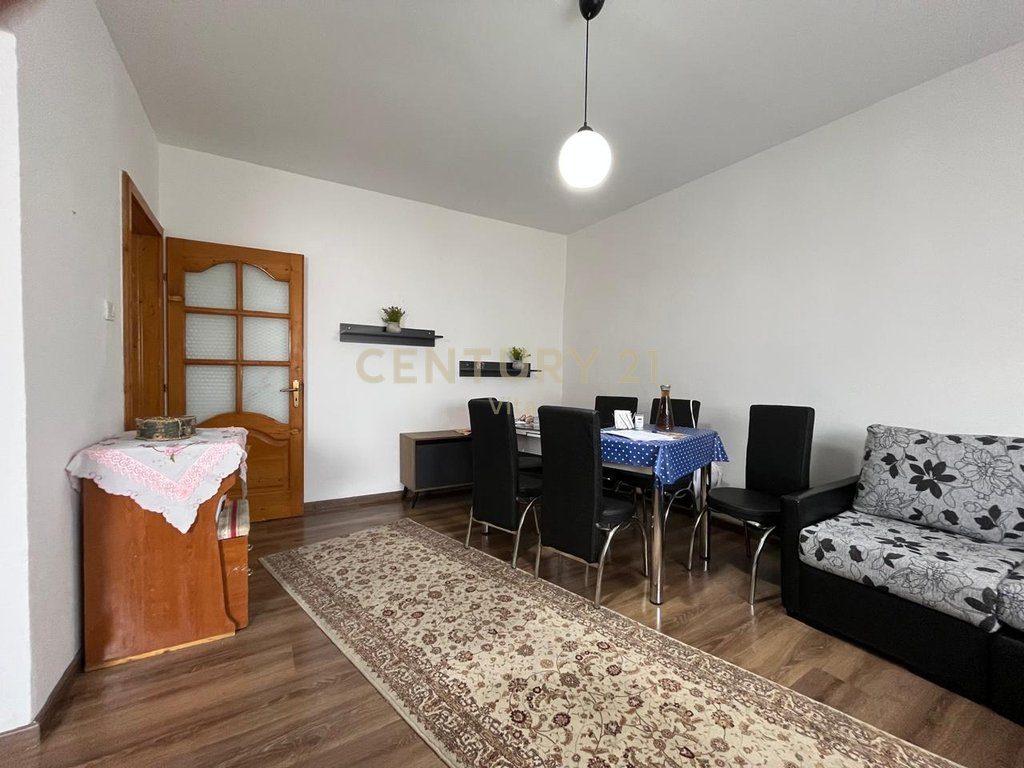SHITET APARTAMENT 1+1 TEK PARKU VALA, DURRES!!!!