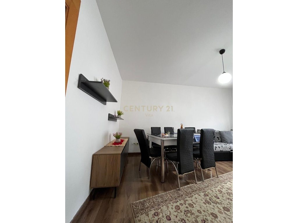 SHITET APARTAMENT 1+1 TEK PARKU VALA, DURRES!!!!