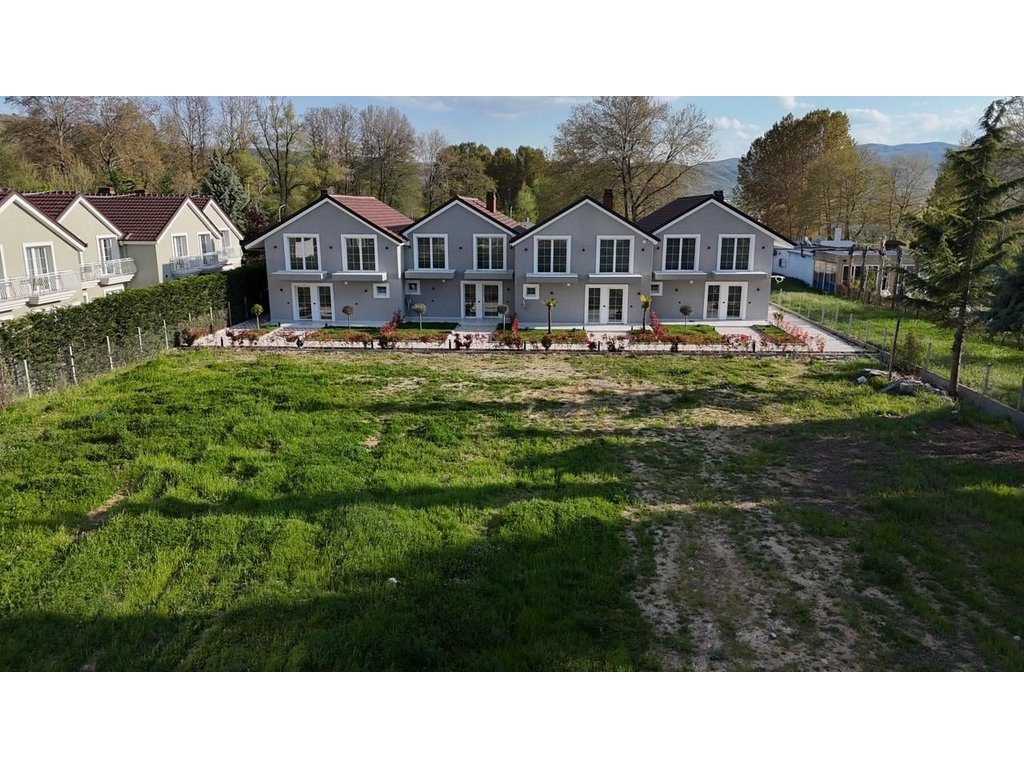 Duplex 2+1 në Drilon, vetëm 120 m nga Liqeni i Ohrit
