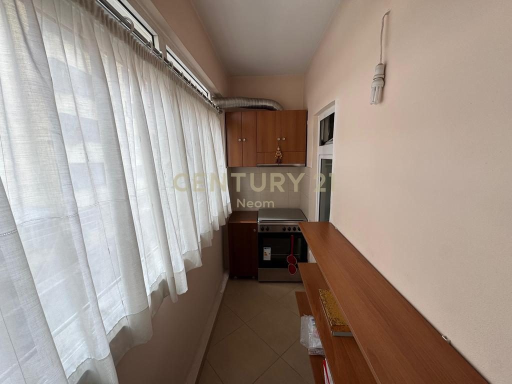 JEPET ME QIRA APARTAMENT 1+1 PRANE DELIJORGJIT!