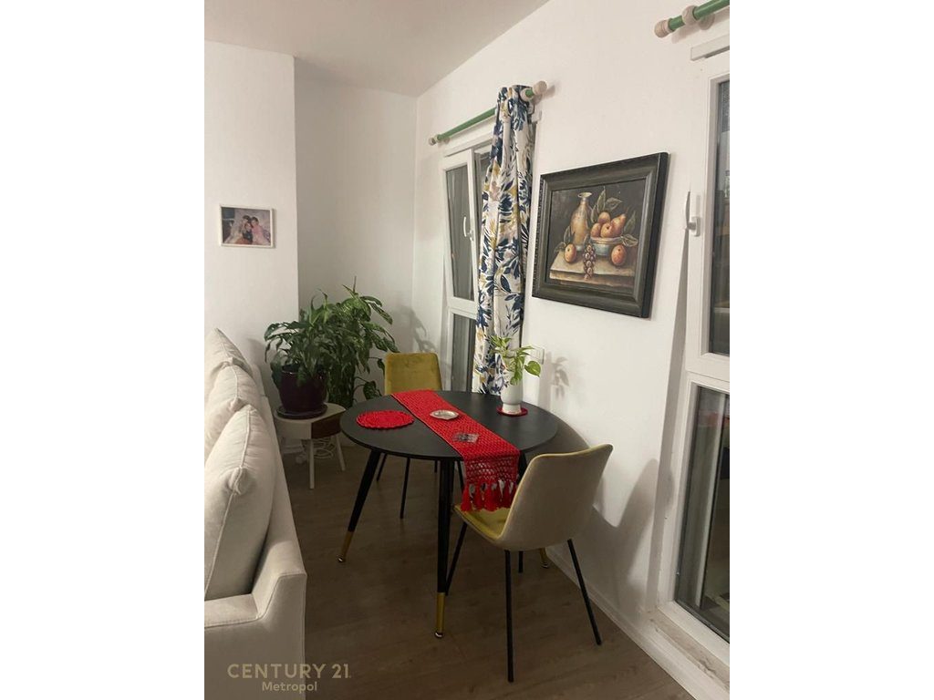 Apartament 2+1 me Qira pranë QTU, Tiranë – 530€ | 74 m²